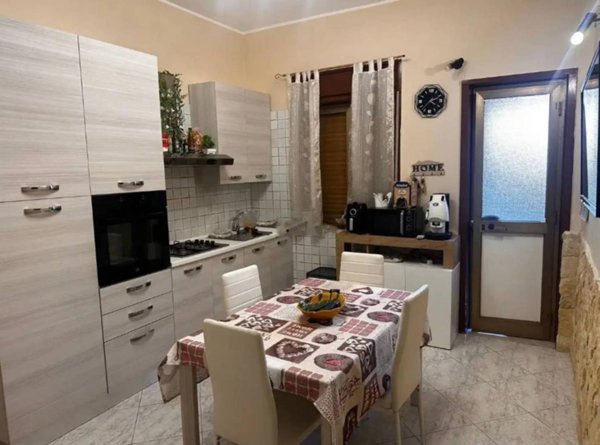 appartamento in vendita a Catania in zona Fontanarossa