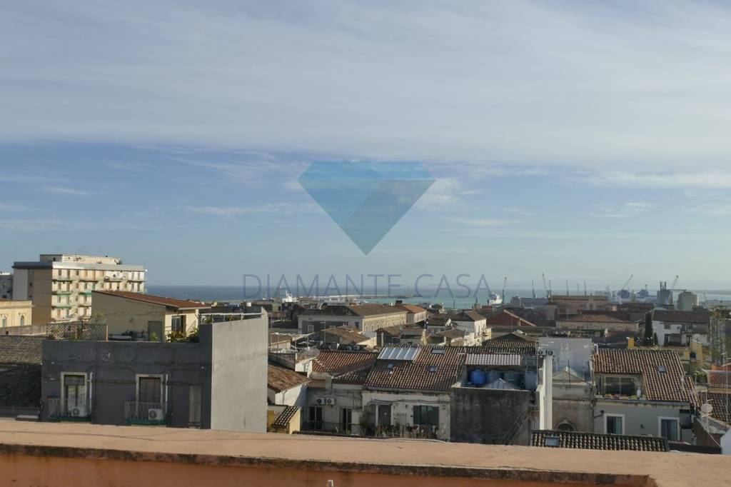 appartamento in vendita a Catania in zona Centro Storico