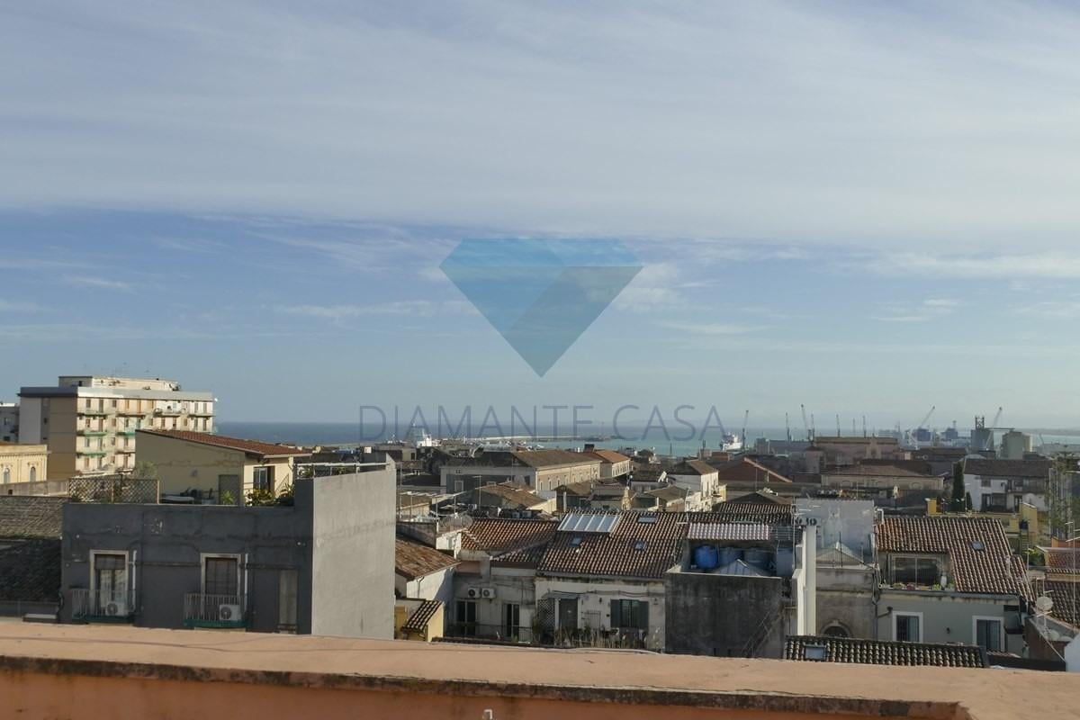 appartamento in vendita a Catania in zona Centro Storico