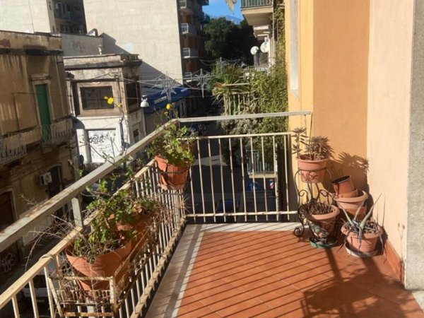 appartamento in vendita a Catania in zona Picanello