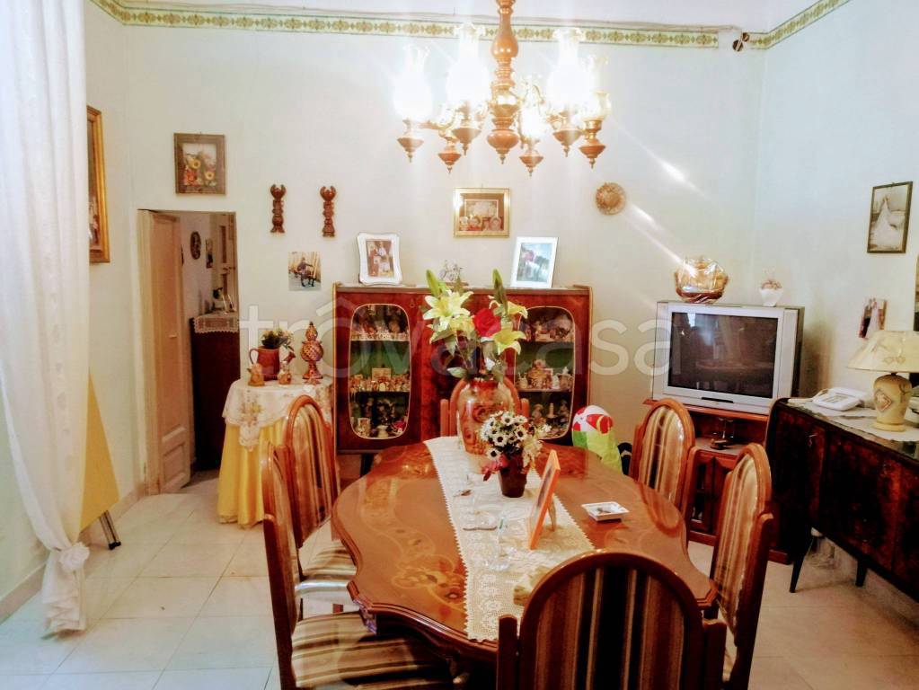 appartamento in vendita a Catania in zona Plaia
