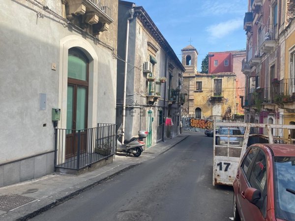 appartamento in vendita a Catania in zona Centro Storico