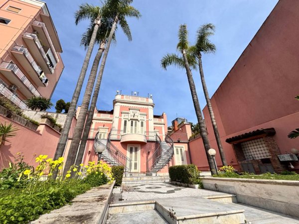 casa indipendente in vendita a Catania