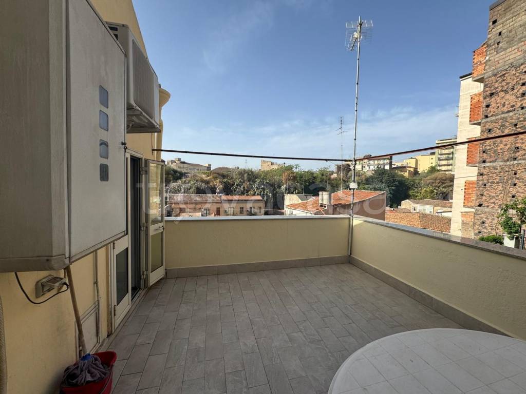 casa indipendente in vendita a Catania
