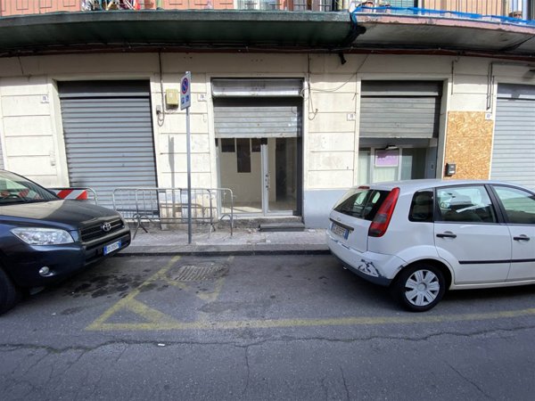 negozio in vendita a Catania in zona Picanello