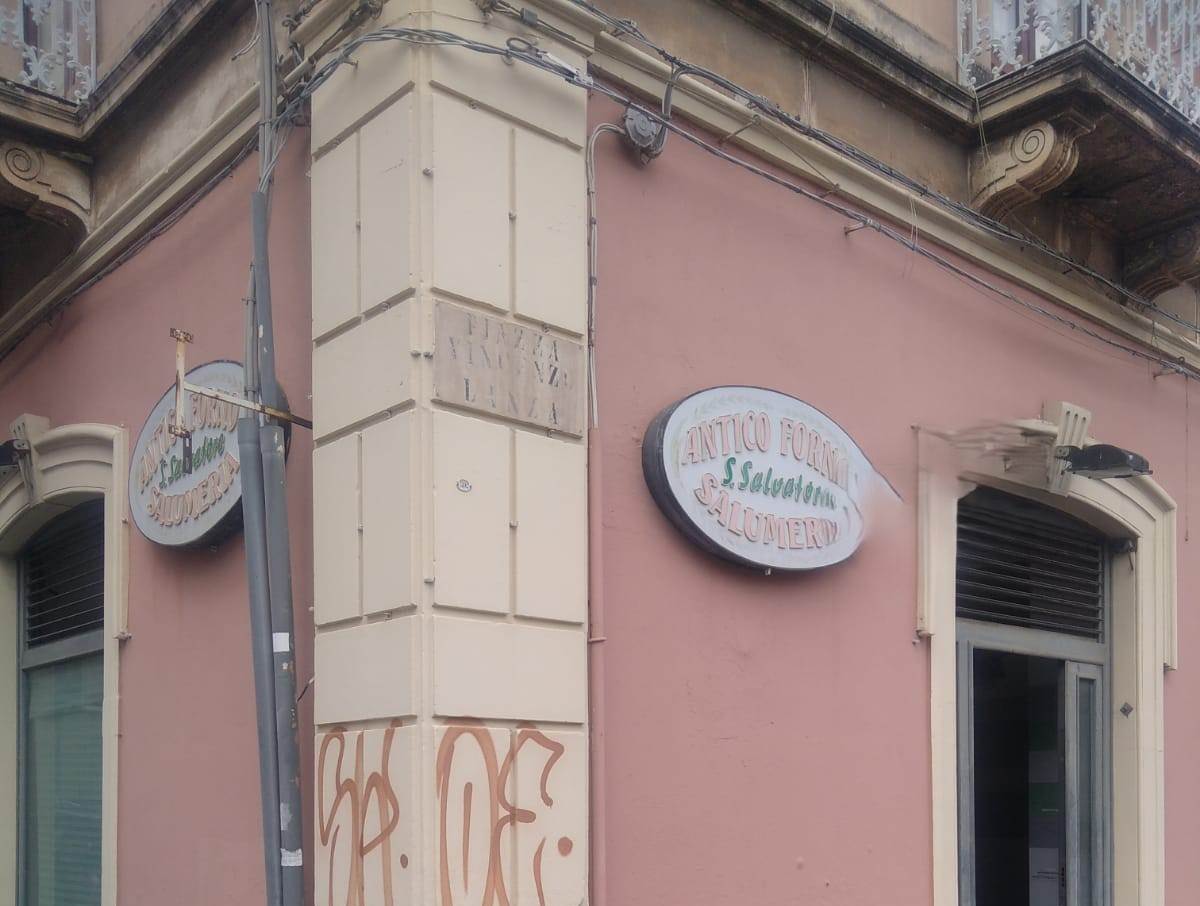 negozio in vendita a Catania