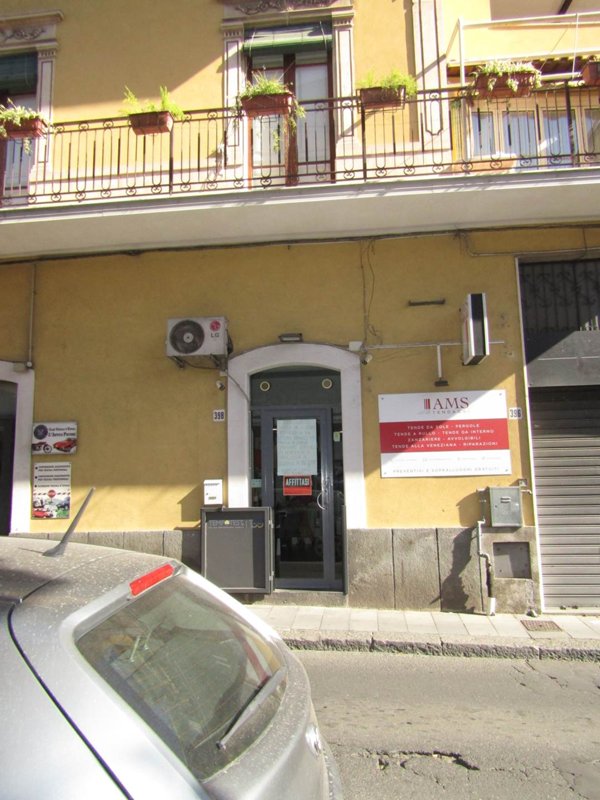 negozio in vendita a Catania in zona Centro Storico