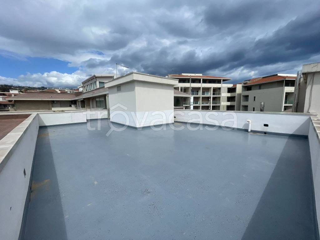 appartamento in vendita a Catania in zona Ognina