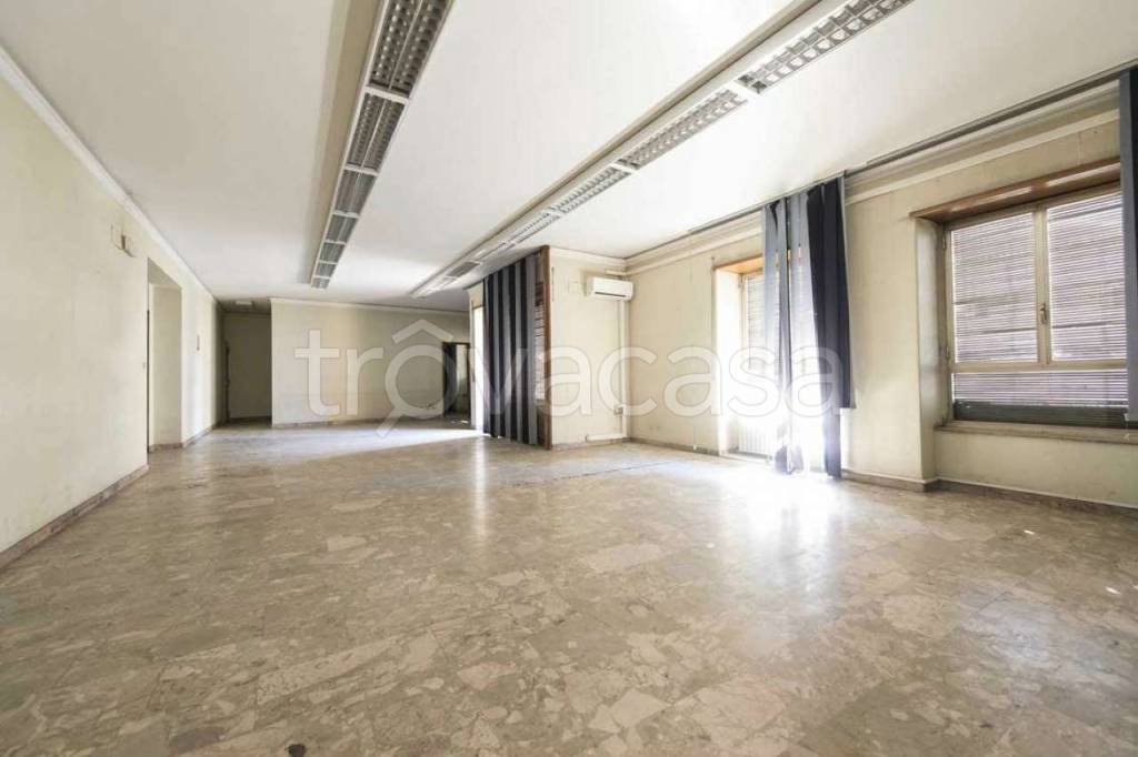 ufficio in vendita a Catania in zona Centro Storico