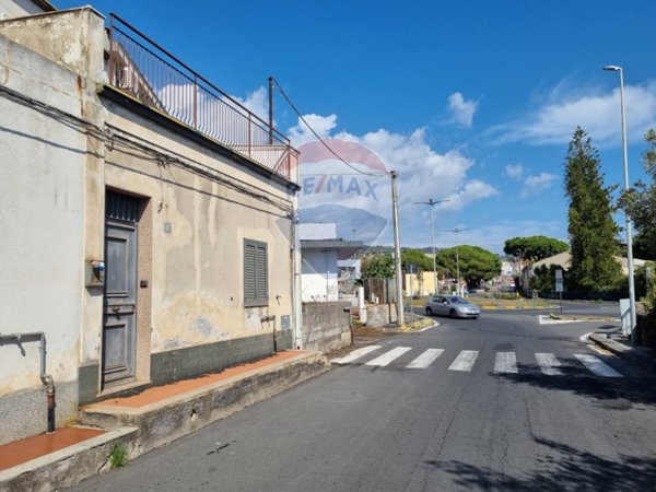 casa indipendente in vendita a Catania in zona Ognina