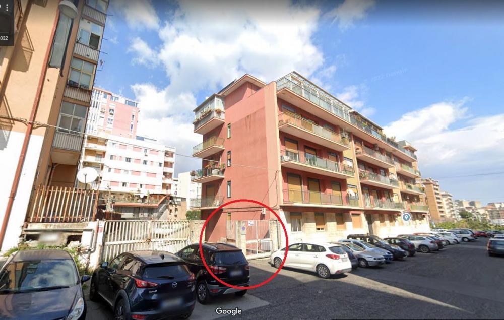 locale di sgombero in vendita a Catania in zona Centro Storico