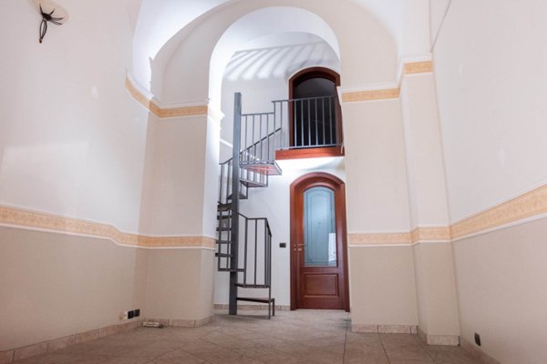 locale commerciale in vendita a Catania