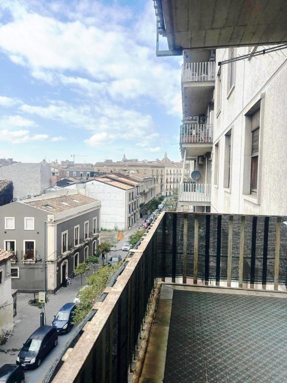 appartamento in vendita a Catania in zona Centro Storico