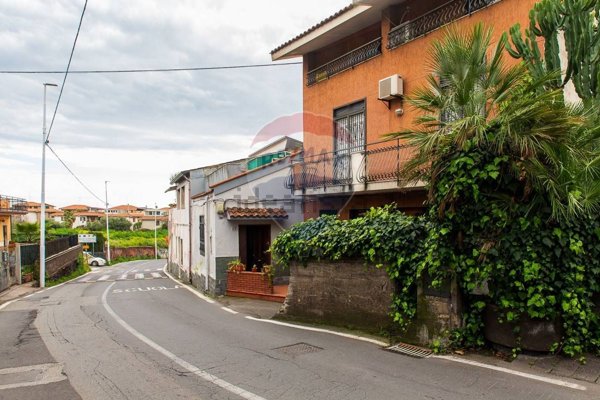 appartamento in vendita a Catania in zona Trappeto