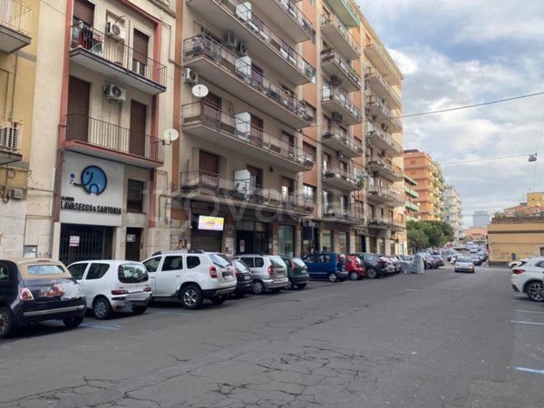 trivano in vendita a Catania in zona Picanello