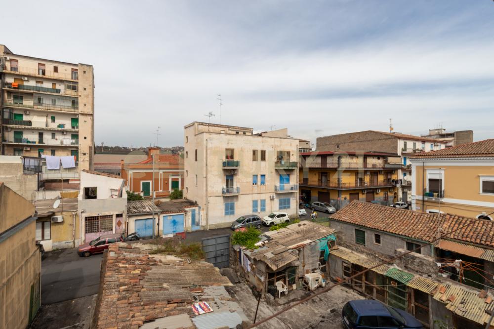 casa indipendente in vendita a Catania in zona Picanello