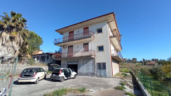 casa indipendente in vendita a Catania in zona Fontanarossa