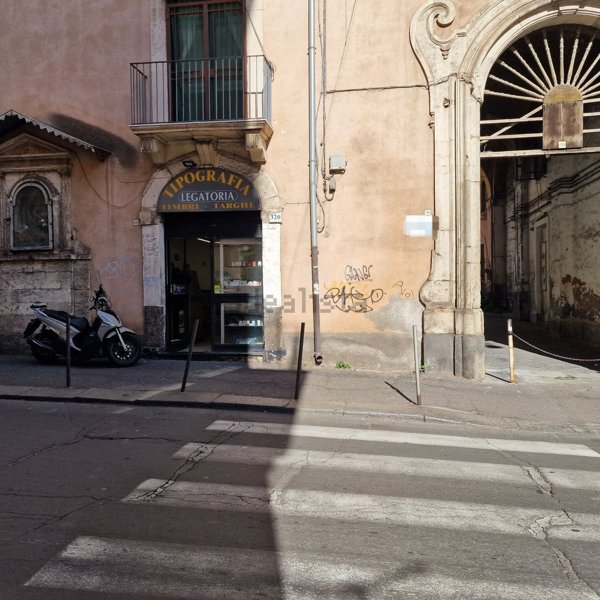 appartamento in vendita a Catania in zona Centro Storico