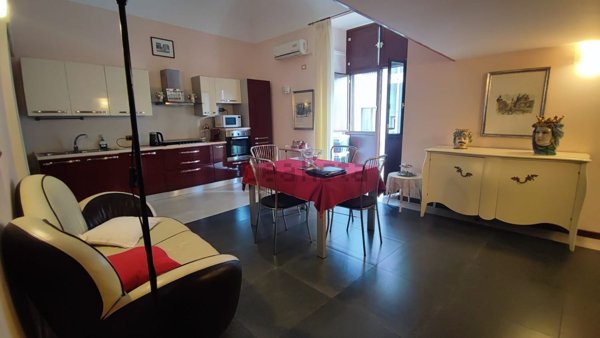 appartamento in vendita a Catania in zona Centro Storico