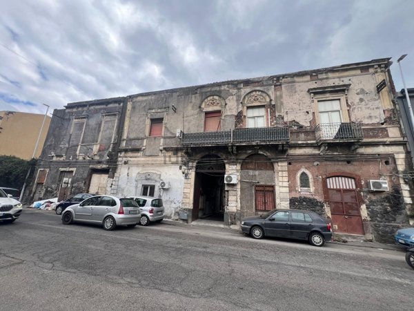 appartamento in vendita a Catania in zona Zia Lisa