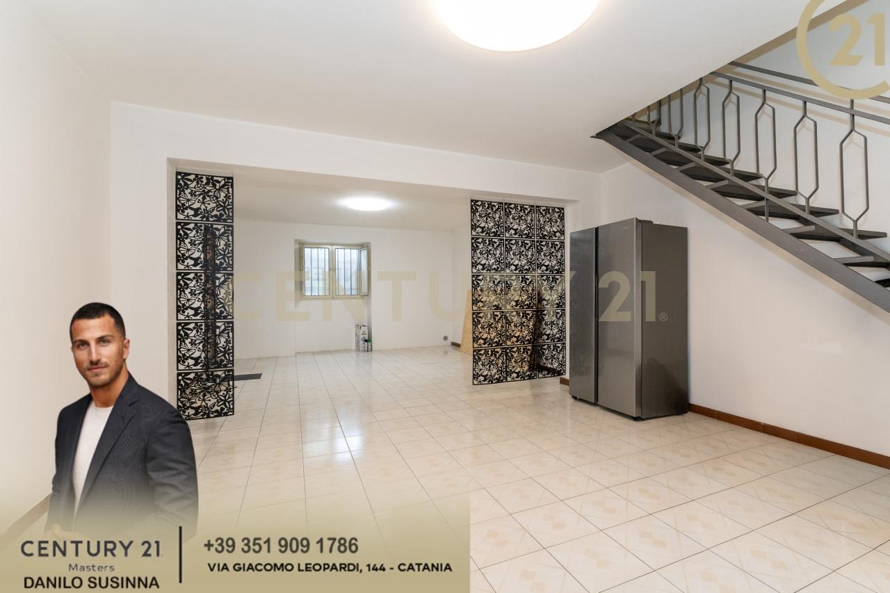 casa indipendente in vendita a Catania