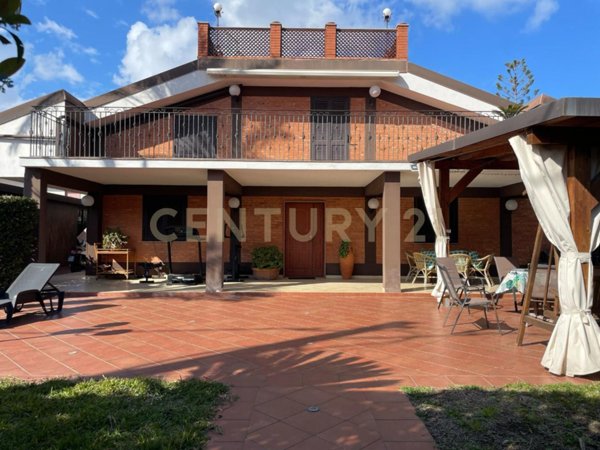 casa indipendente in vendita a Catania in zona Fontanarossa