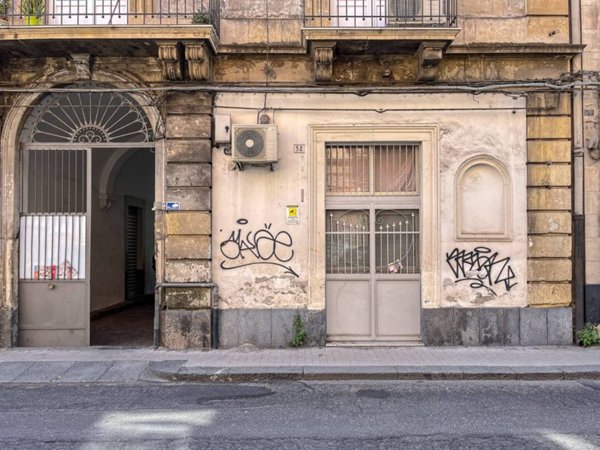 appartamento in vendita a Catania in zona Centro Storico