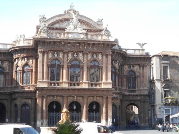 appartamento in vendita a Catania in zona Centro Storico