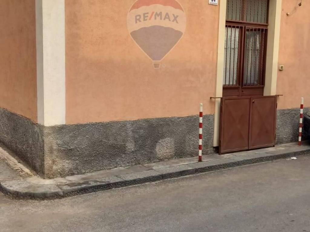 casa indipendente in vendita a Catania