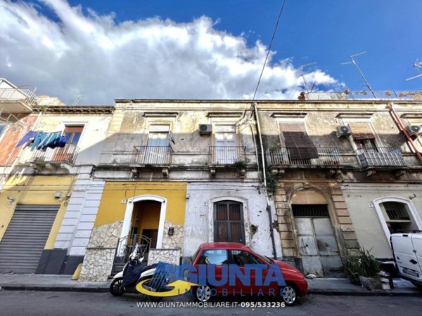 appartamento in vendita a Catania in zona Centro Storico