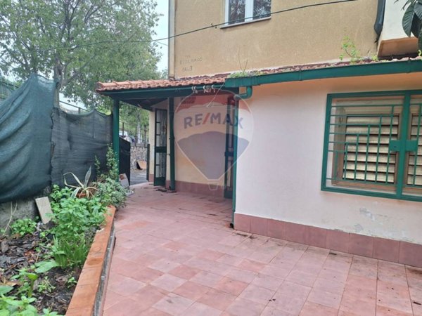 casa indipendente in vendita a Catania in zona Villaggio Dusmet
