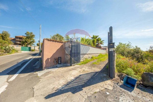 casa indipendente in vendita a Catania in zona Trappeto