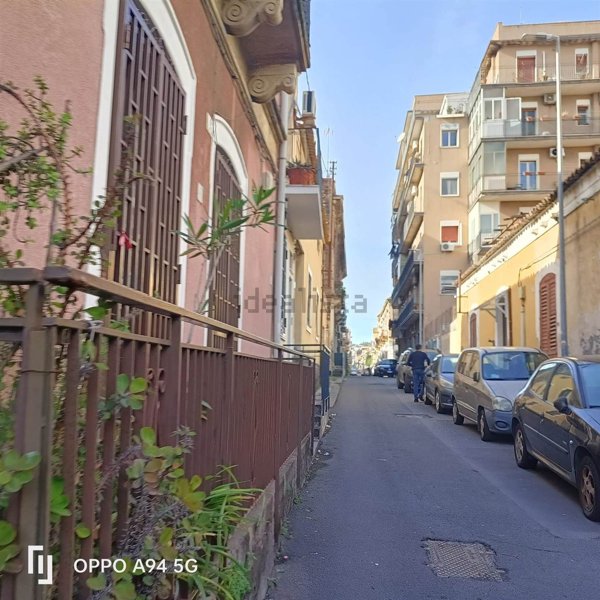 appartamento in vendita a Catania in zona Picanello