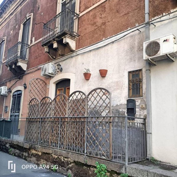 appartamento in vendita a Catania in zona Picanello
