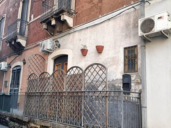appartamento in vendita a Catania in zona Picanello