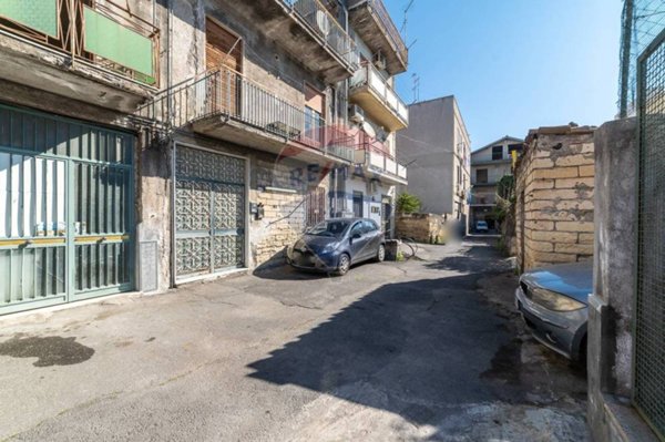 casa indipendente in vendita a Catania