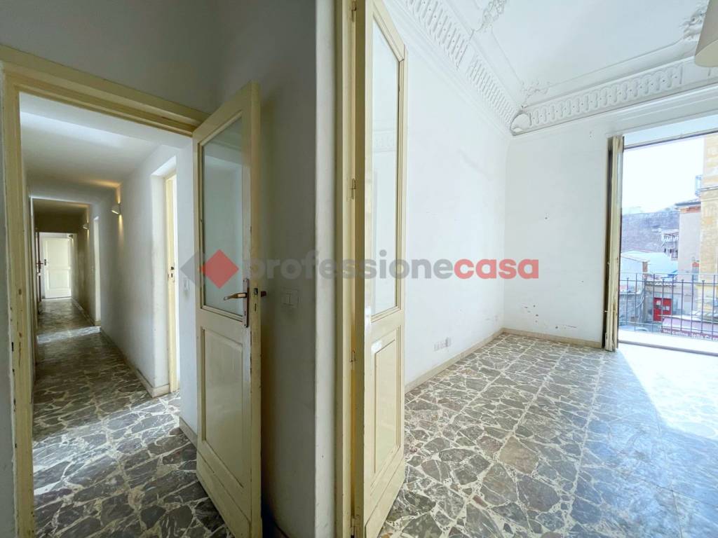 appartamento in vendita a Catania in zona Centro Storico