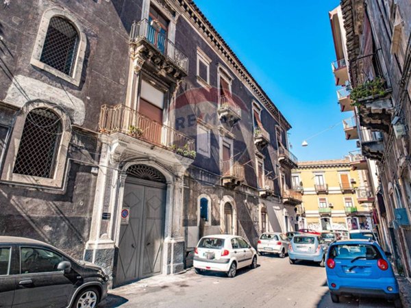 appartamento in vendita a Catania in zona Centro Storico