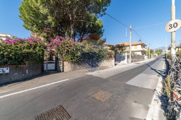 appartamento in vendita a Catania in zona Trappeto