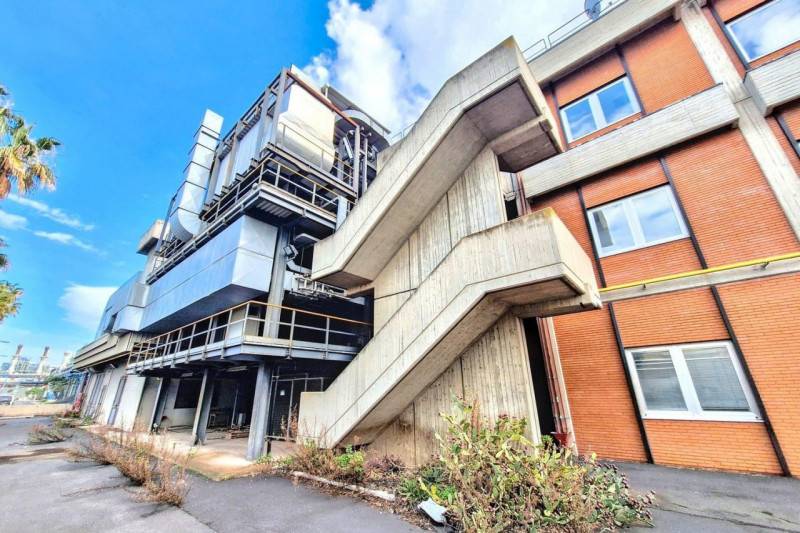 ufficio in vendita a Catania in zona Zona Industriale