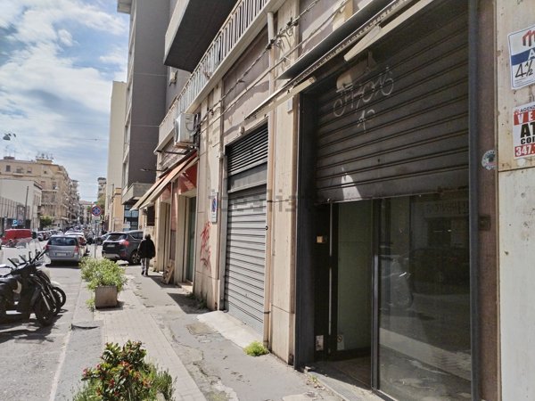 casa indipendente in vendita a Catania
