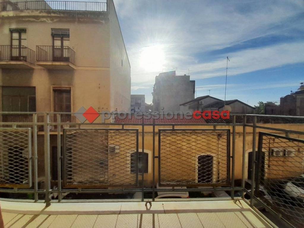 appartamento in vendita a Catania in zona Picanello