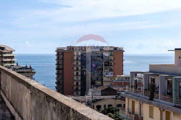 appartamento in vendita a Catania in zona Picanello
