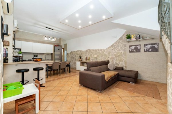 casa indipendente in vendita a Catania in zona Picanello