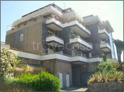 locale commerciale in vendita a Catania