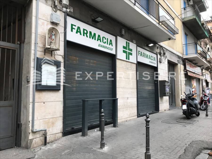 negozio in vendita a Catania in zona Centro Storico
