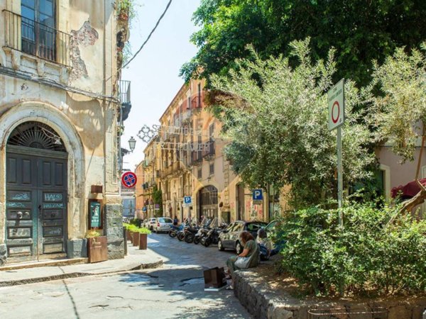 appartamento in vendita a Catania in zona Centro Storico