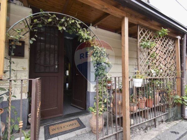 casa indipendente in vendita a Catania in zona Centro Storico