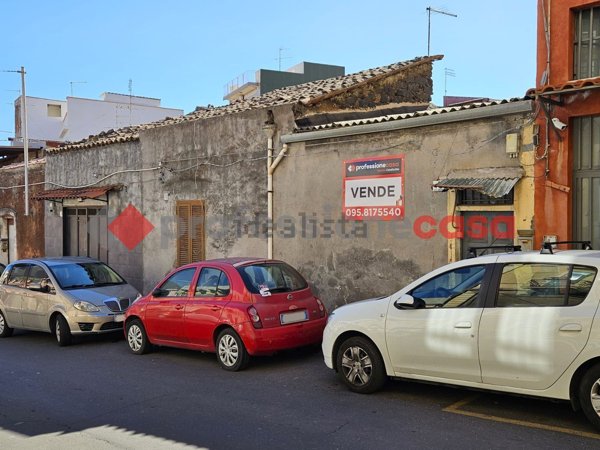 appartamento in vendita a Catania in zona Barriera del Bosco