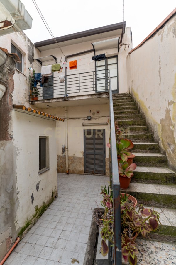 casa semindipendente in vendita a Catania in zona Centro Storico